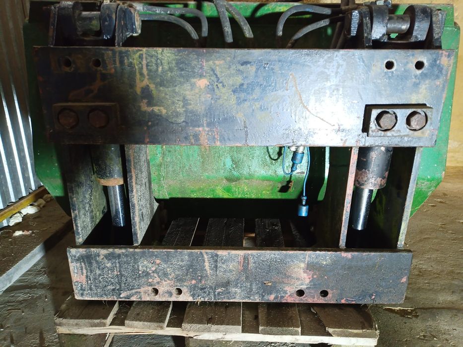 Szufla hydrauliczna na karetkę wózka widłowego