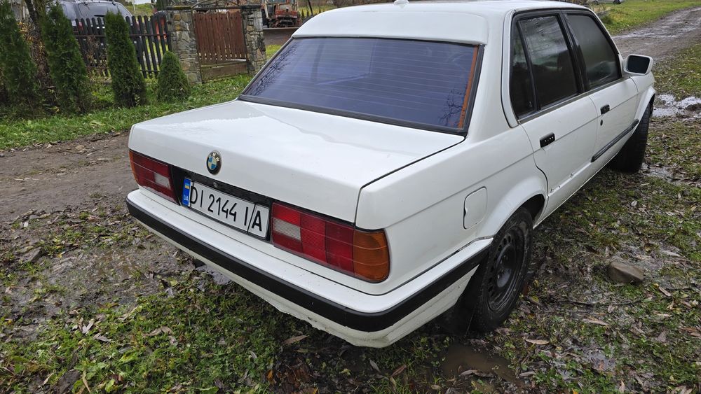 Продам BMW E30 316І МТ