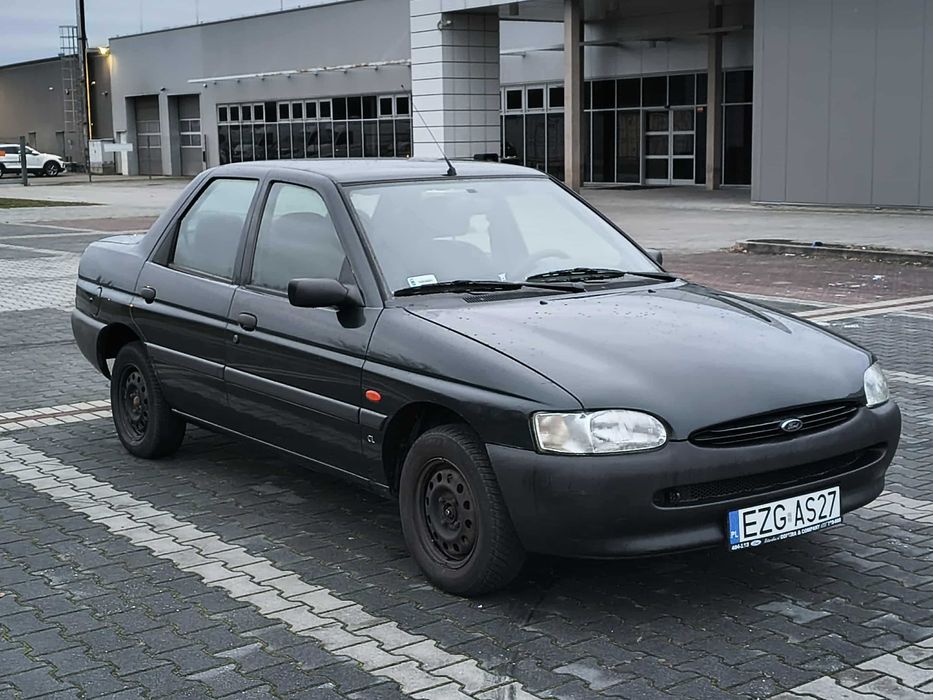 Ford Escort cl długie opłaty