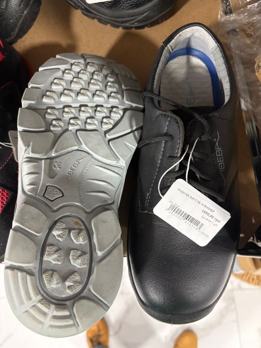 Кросівки робочі, робочі черевики,