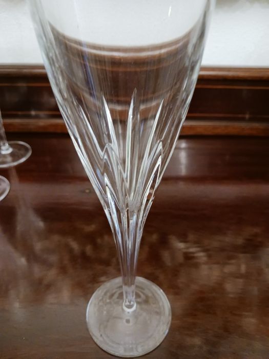 Copos novos  de cristal da Atlantis