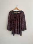Czarna bluzka plus size w kwiaty In the style 46 3XL rozszerzana