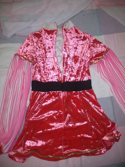 Танцювальний костюм,туніка,хустинка,платочок!
