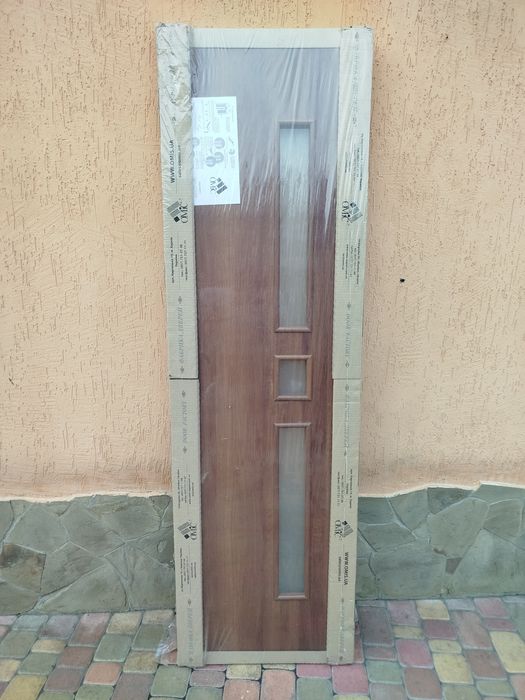 Дверь межкомнатная со стеклом