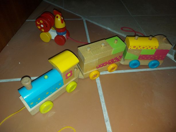 Comboio de madeira brinquedo de blocos