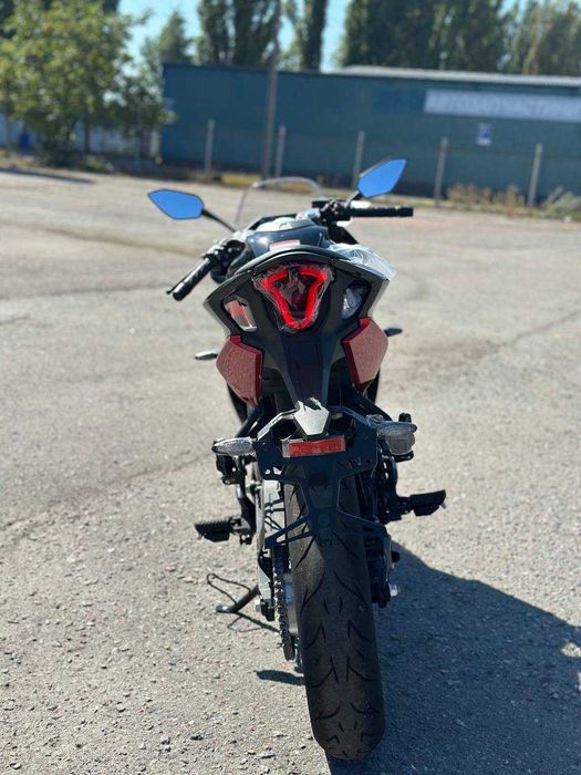 Мотоцикл CFMOTO 250SR LITE