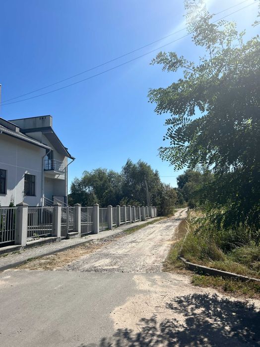 Продаж земельної ділянки в с. Сокільники, вул. Шептицького з проектом