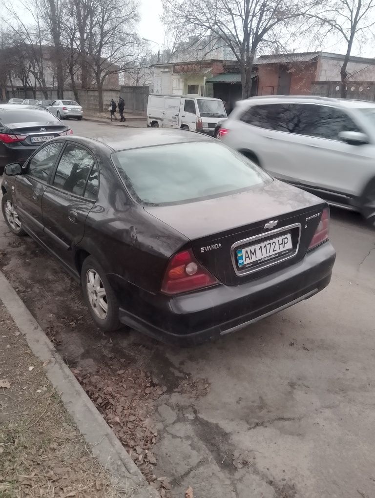 Шевроле Еванда 2.0