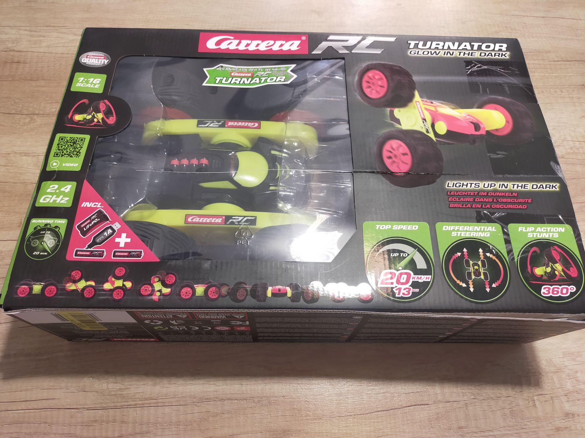 Samochód Carrera RC Turnator glow in the dark