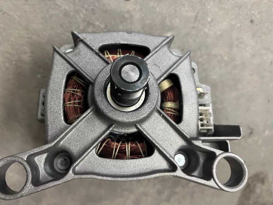 Мотор до пральних машин  Electrolux(Zanussi,AEG)  YXT320-2D(L)