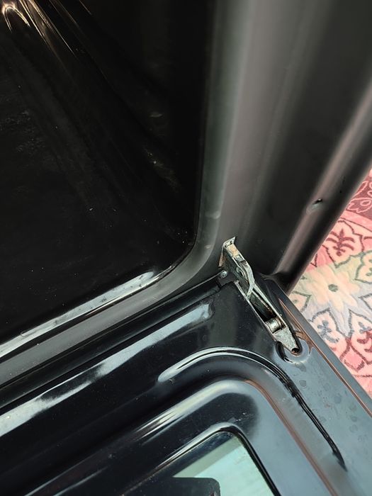 Встраиваемая духовка Ariston