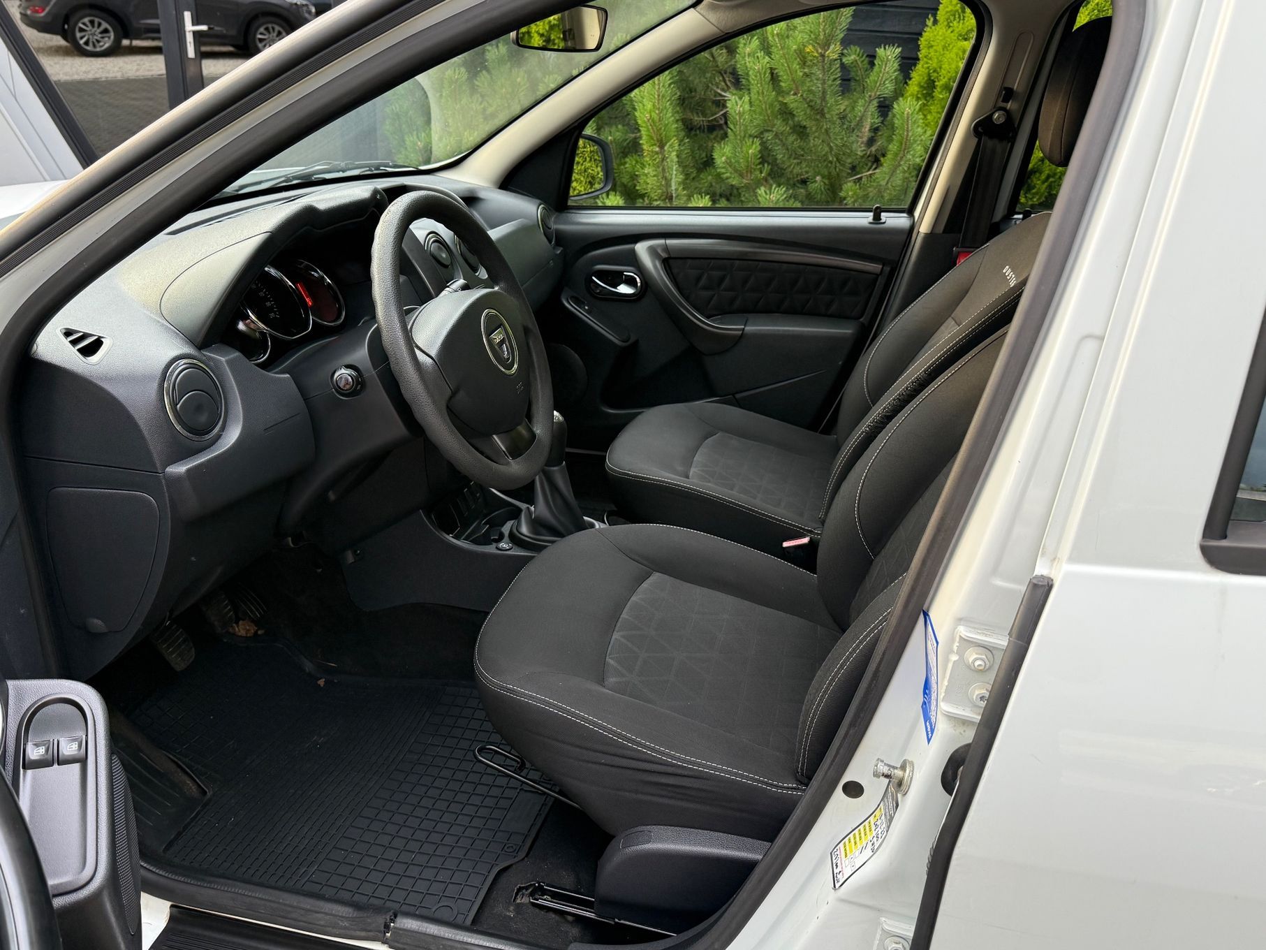 Dacia Duster 1.6 benzyna + LPG LIFT zero korozji Navi Klima