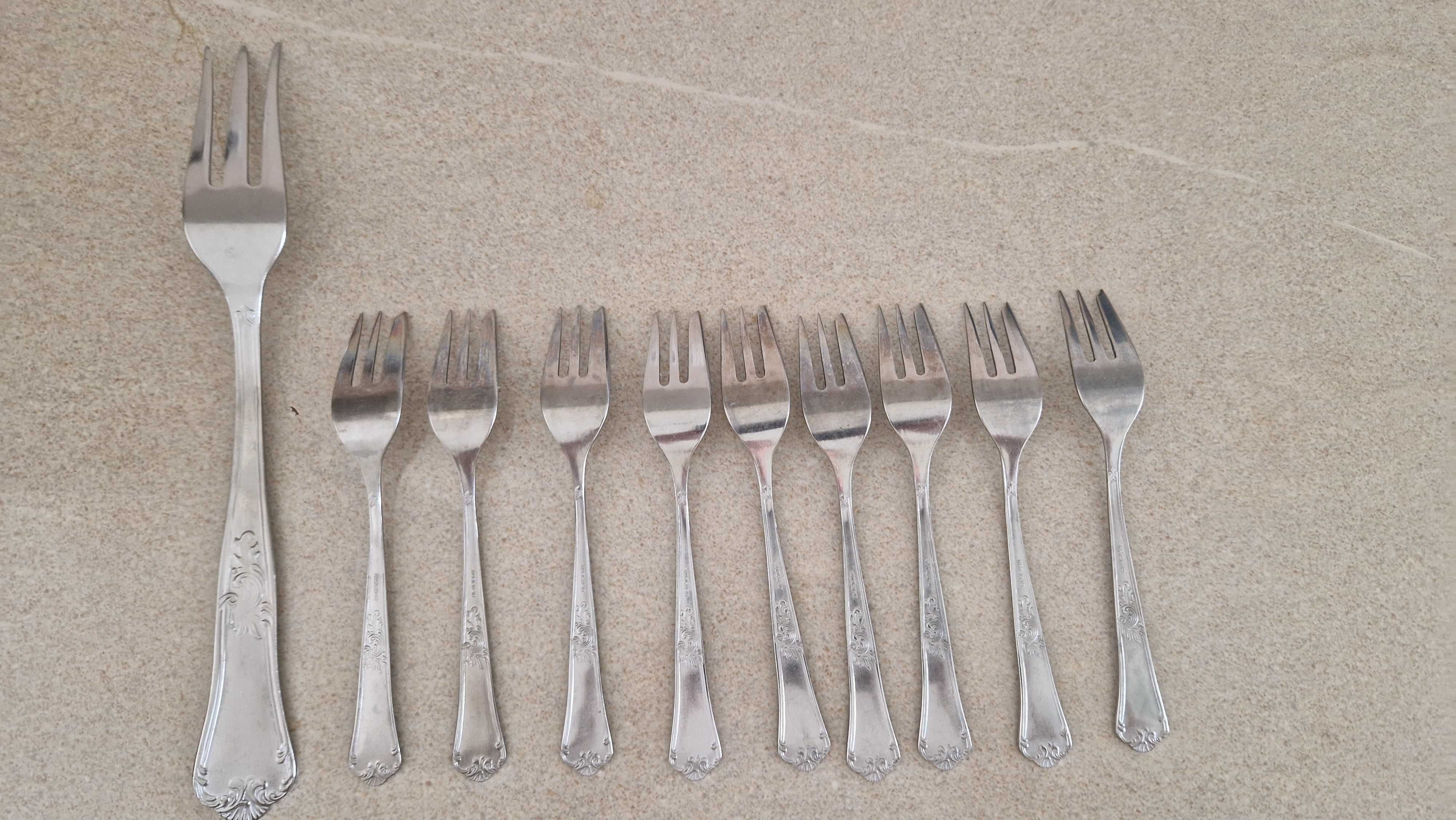 Conjunto 9 garfos pequenos e 1 grande para sobremesa - Mafil Cutlery