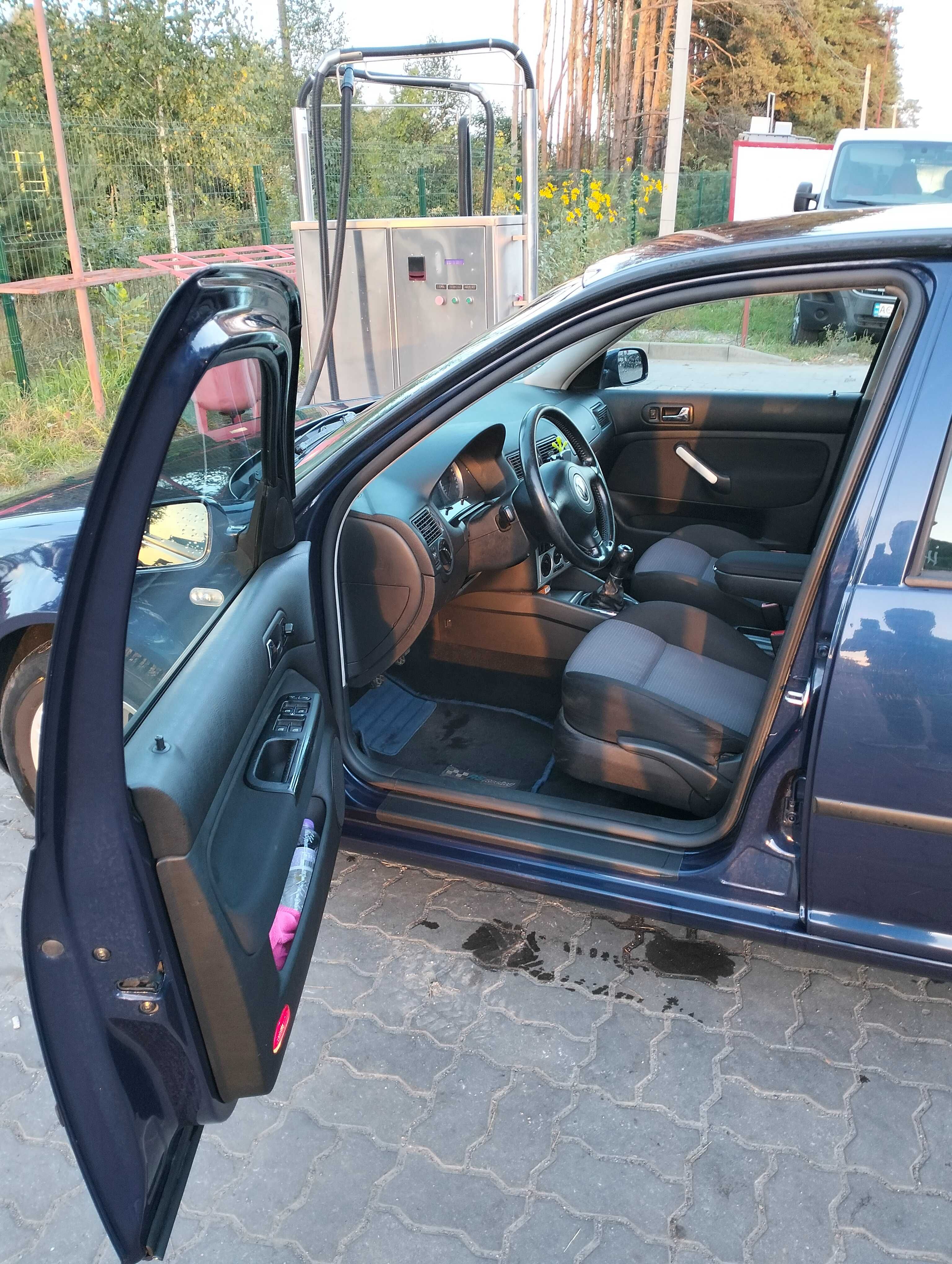 Продам Volkswagen Golf IV