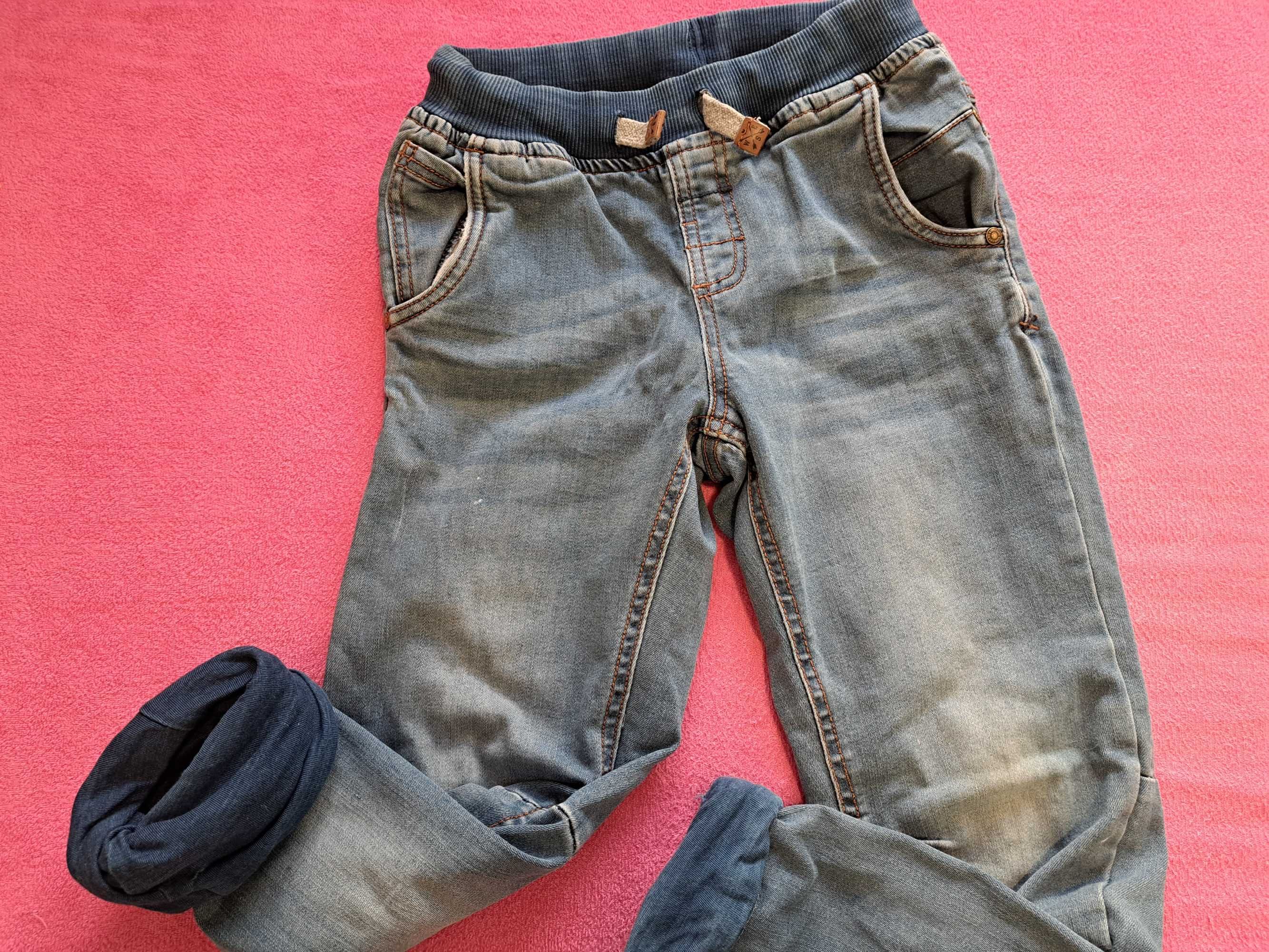 H&M, ocieplane spodnie z podszewką, jeansy, r.128-134