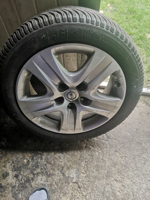 Koła stalowe strukturalne  z Insigni Opel  225/ 50 /17