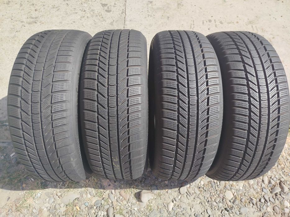 Резина (шини) зимові 215-55-17 Continental з Німечини