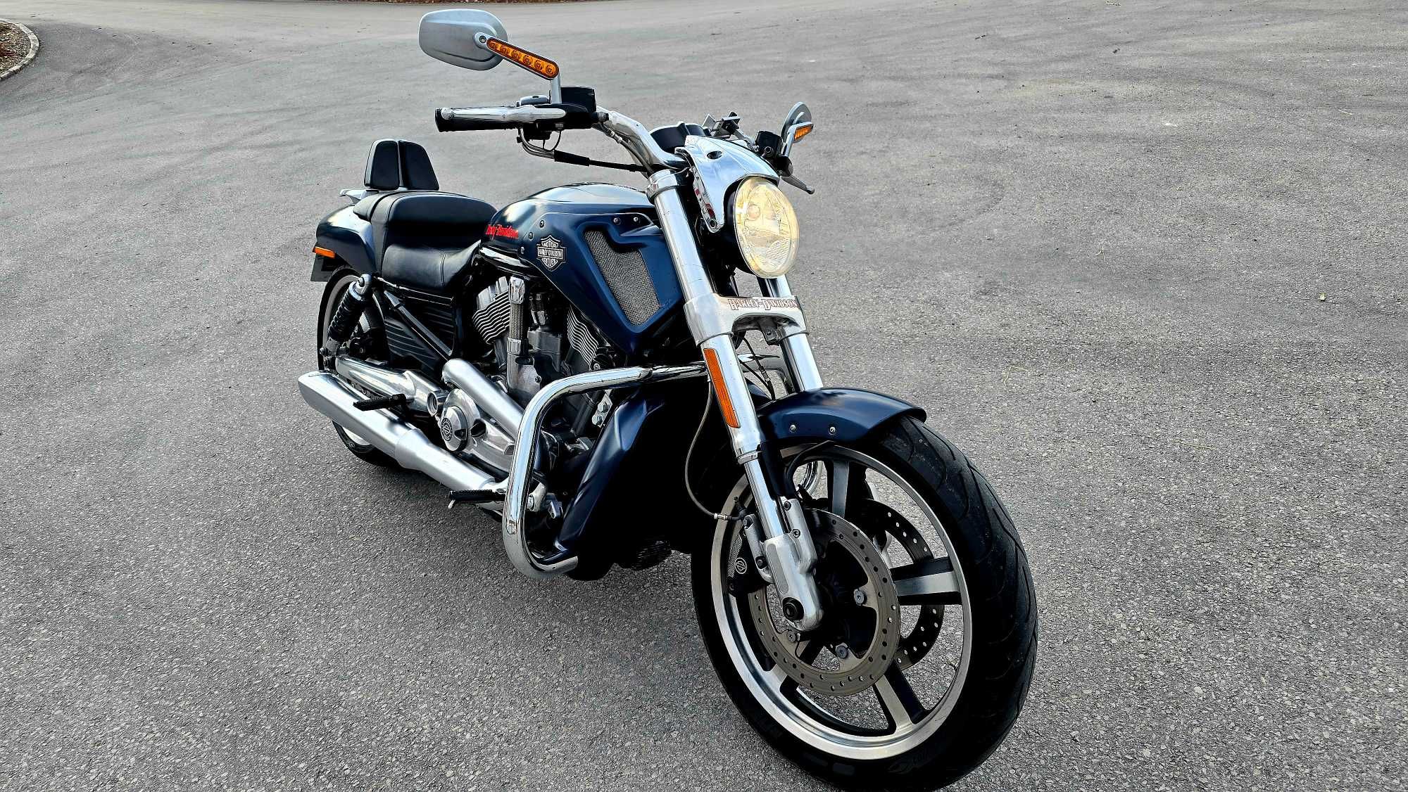Harley Davidson V-Rod Muscle – Apenas 14.000 km