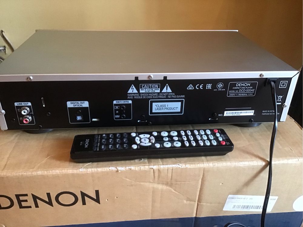 Продам програвач CD  Denon DCD 520 AE