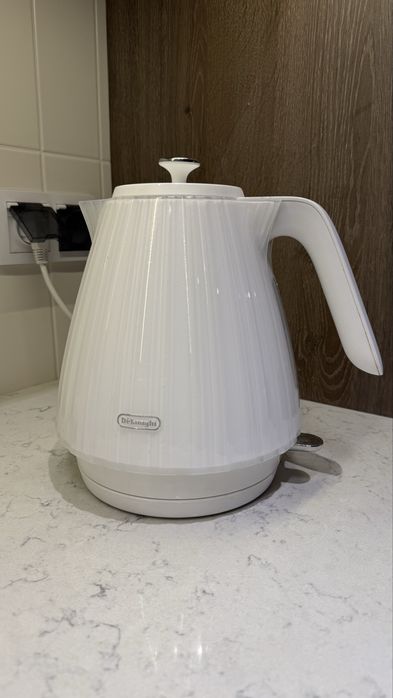 Czajnik DeLonghi