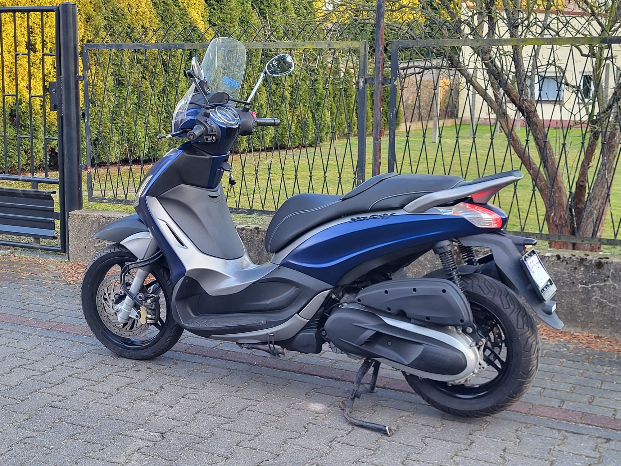 Piaggio Beverly 350