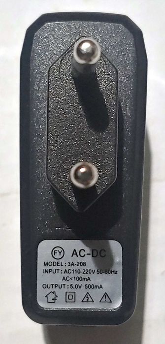 Блок живлення питания від домашньої електроніки PSU 3A-208 5V 0.6A