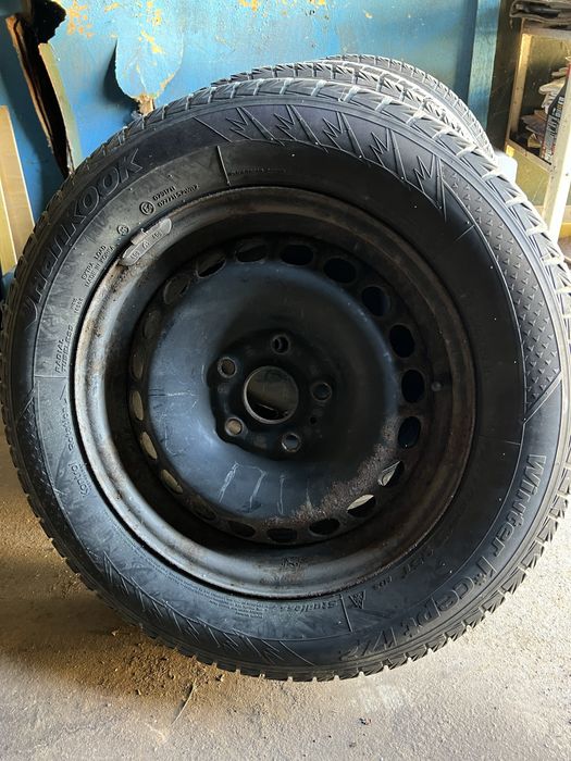 Комплект зимней резины.