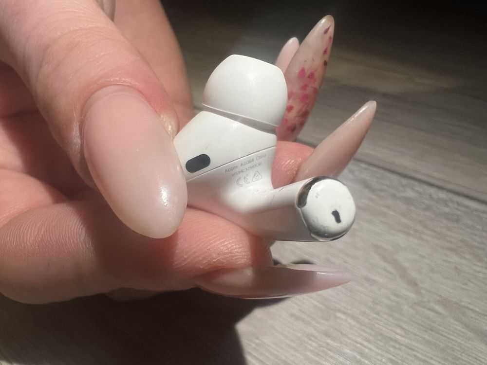 Airpods pro оригинал