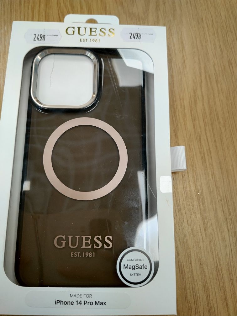 Etui Guess do iPhone 14 Pro Max - MagSafe