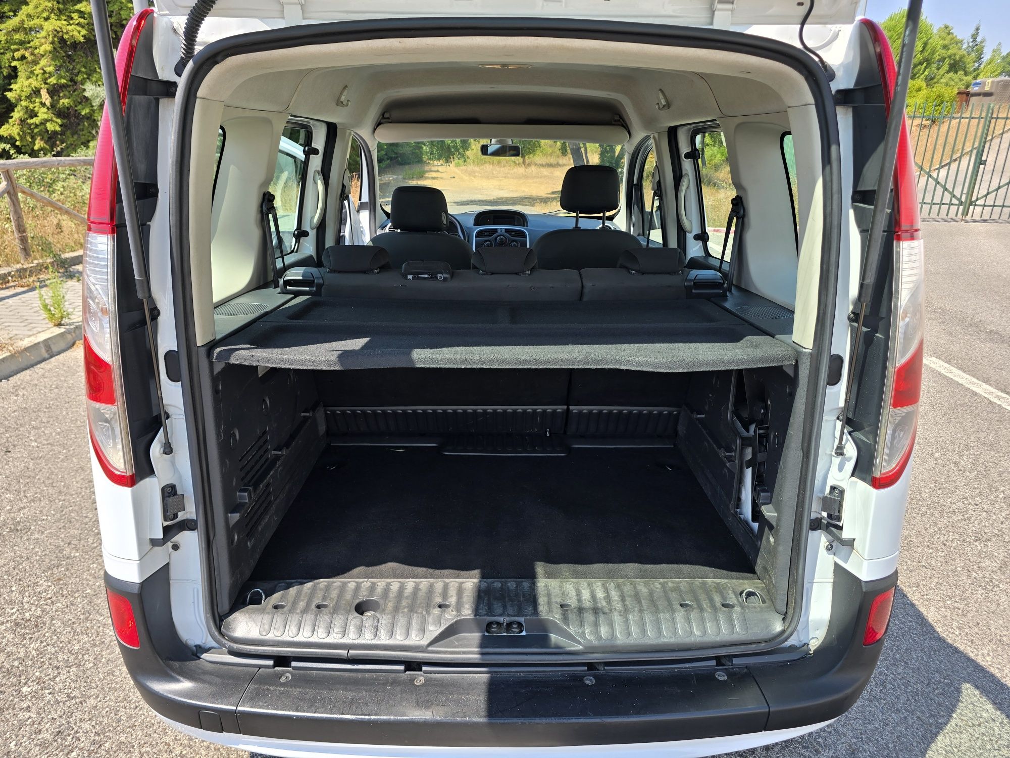 Renault Kangoo 5 Lugares 1.5 DCI Dynamique S Nacional 1 Dono