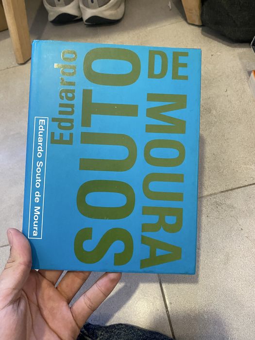 Vendo livros sobre arquitectura