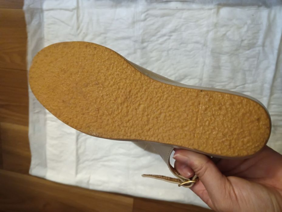 Vendo sapatos de senhora