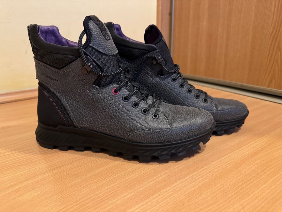 Buty damskie marki ECCO Exostrike rozmiar 41