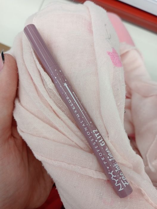 NYX PROFESSIONAL MAKEUP Epic Ink Liner Glitz
Eyeliner, wodoodporny, nr
