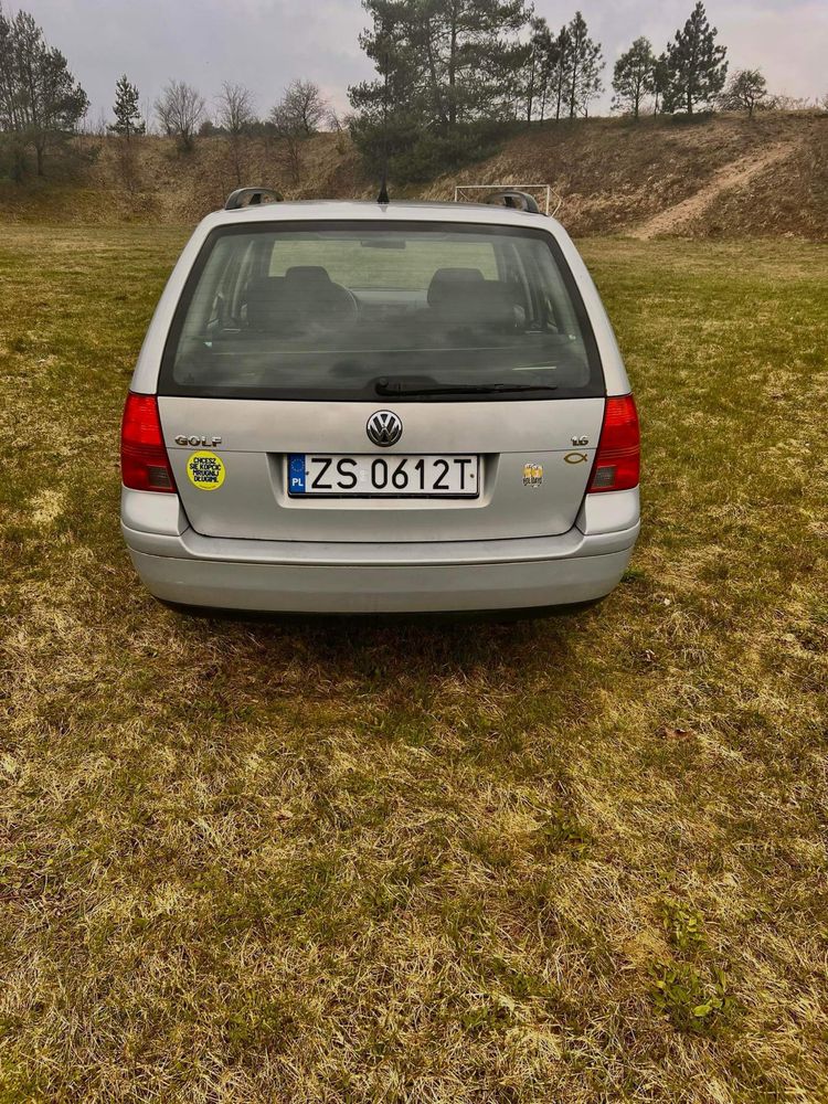 Volkswagen Golf 1.6