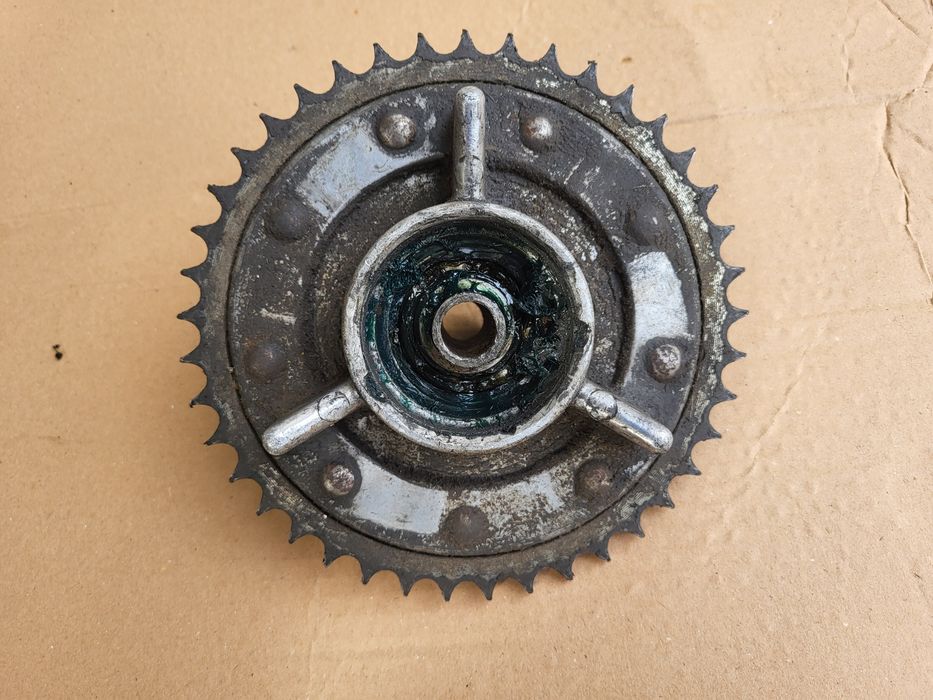 Zębatka zabieraka WSK 175 zabierak napęd Oryginał PRL ZMD łańcuch