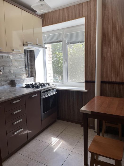 Продаю 2 комн./кв. Центр (ул. Адмиральская)