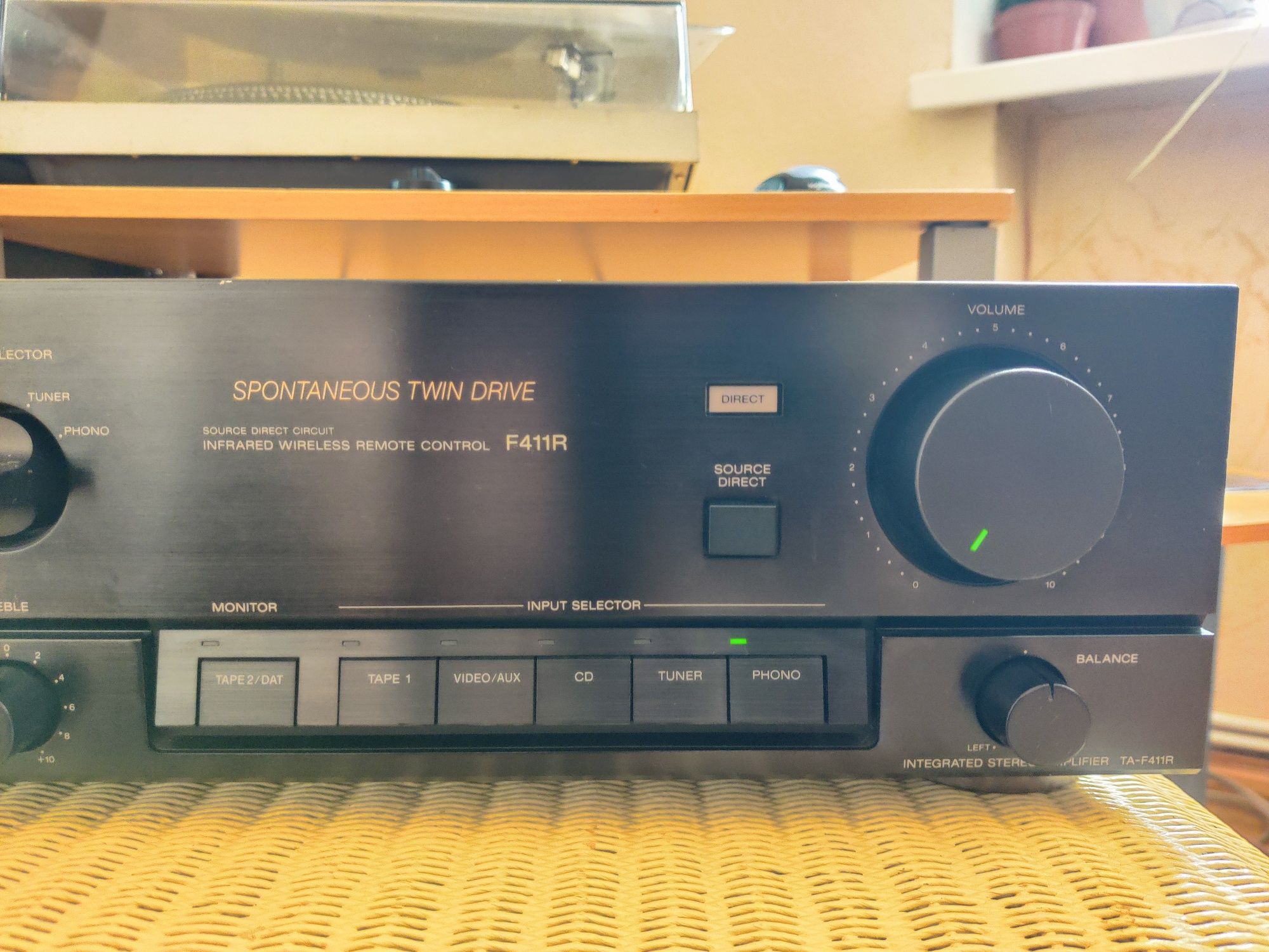 Підсилювач SONY f 411 R