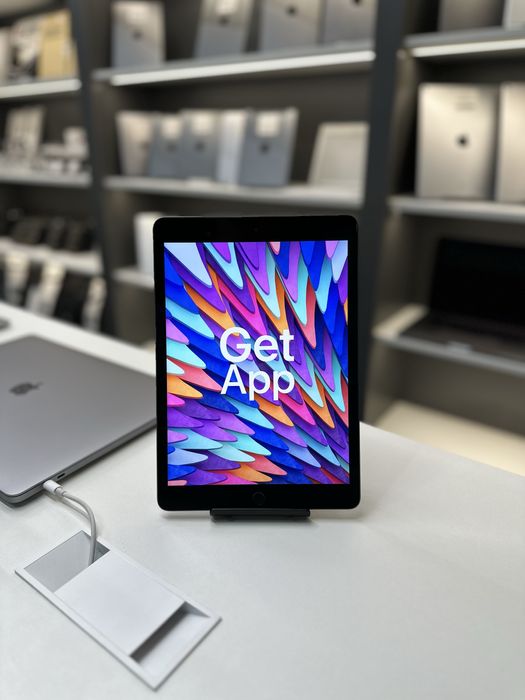 Планшет iPad 8th 2020 на 32ГБ, стан 9,5/10 ГАРАНТІЯ Київ #79929