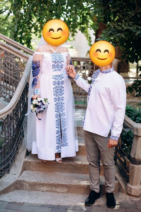 Вишита жіноча сукня та чоловіча вишиванка