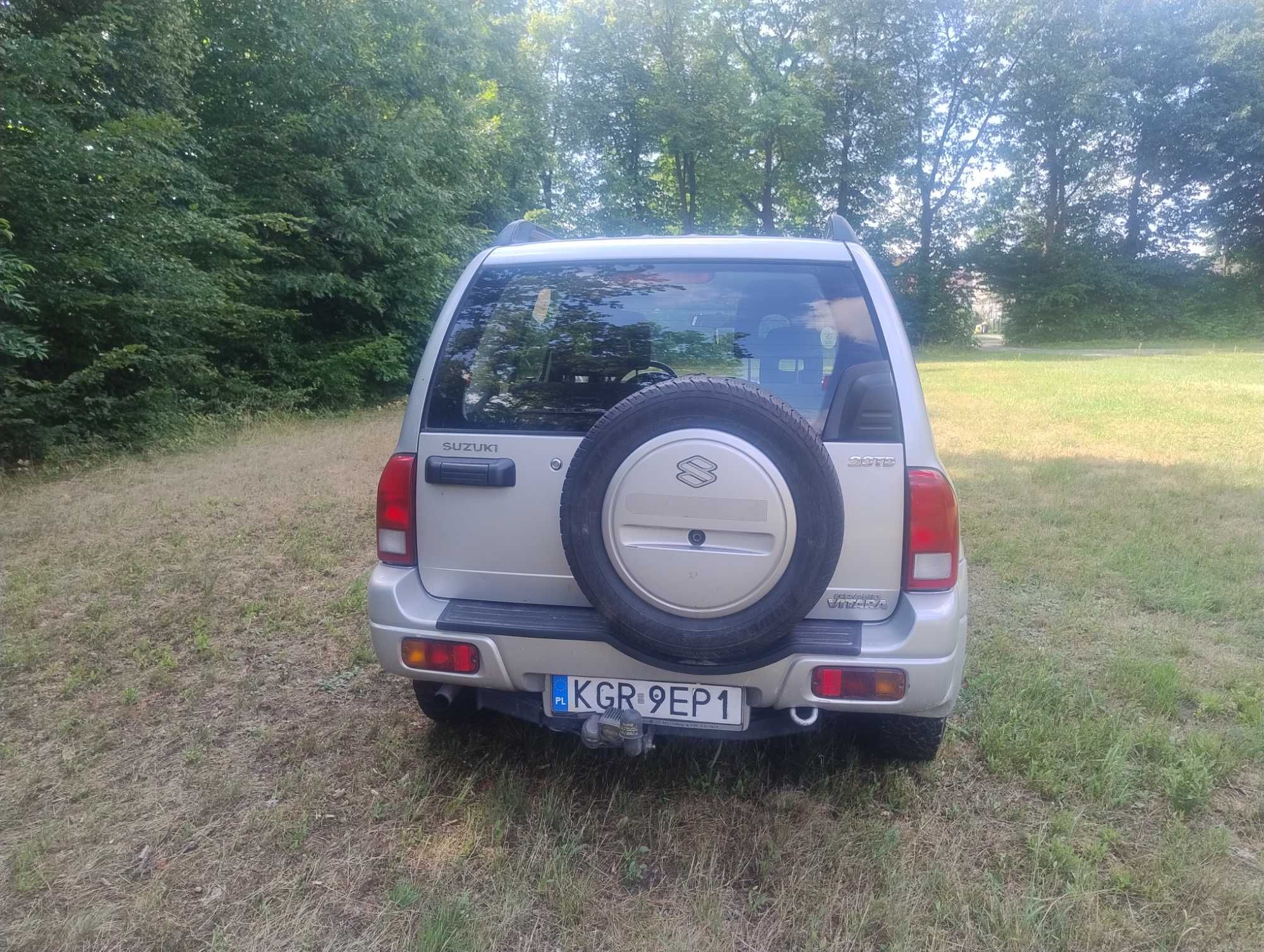 Sprzedam grand Vitara w stanie bardzo dobrym.