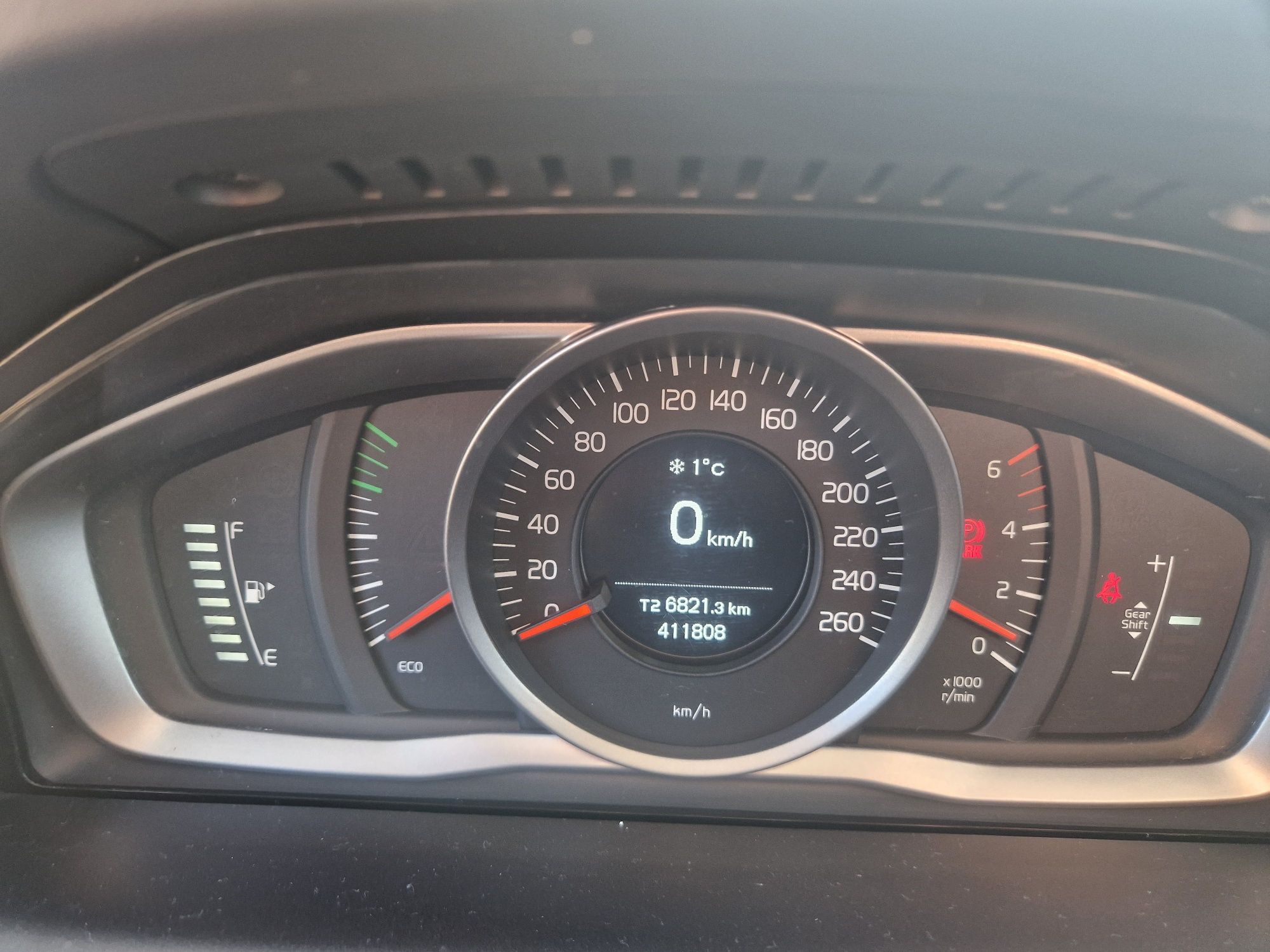 Volvo XC60 2013.   2.0 TDI 163 konie