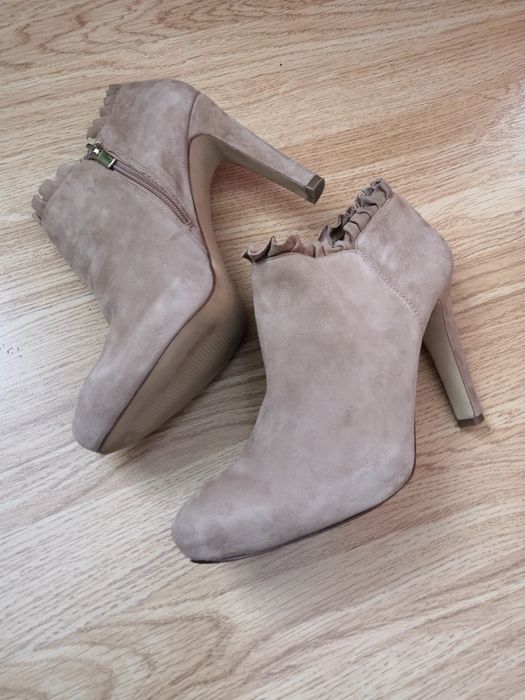 Черивички Banana Republic, устілка 25,5 см