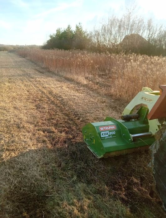 Mulczowanie ,  koszenie trawników , kompleksowa pielęgnacja