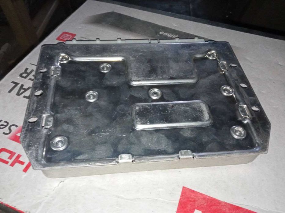 Блок модуль керування пневмо-підвіскою Mercedes W220 3.2CDI 2205450732