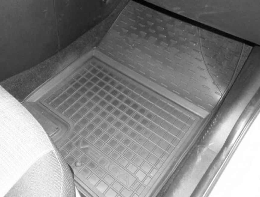 Коврики в салон на всі авто, коврики в багажник! Є на всі марки авто!