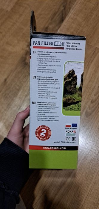 mały filtr do akwarium