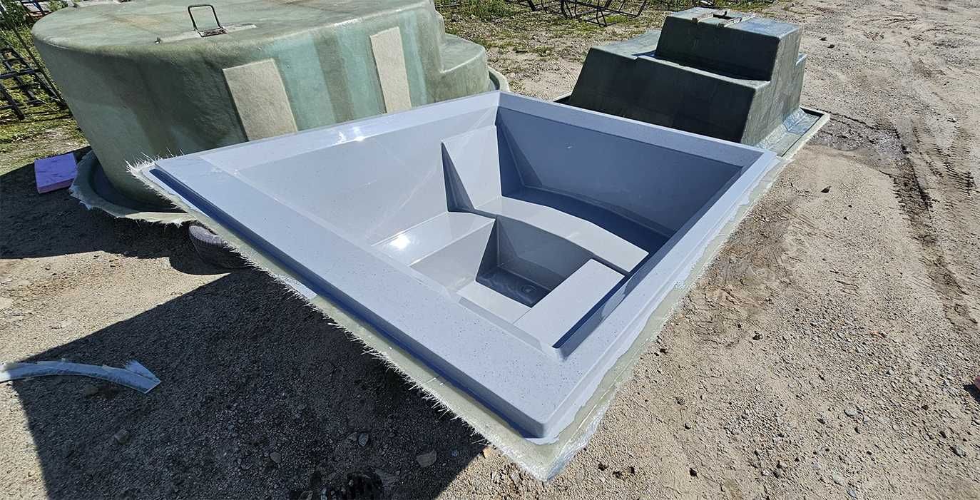 Niecka wkład Balia PIRAMIDA Jacuzzi Basen oczko wodne beczka jakuzi