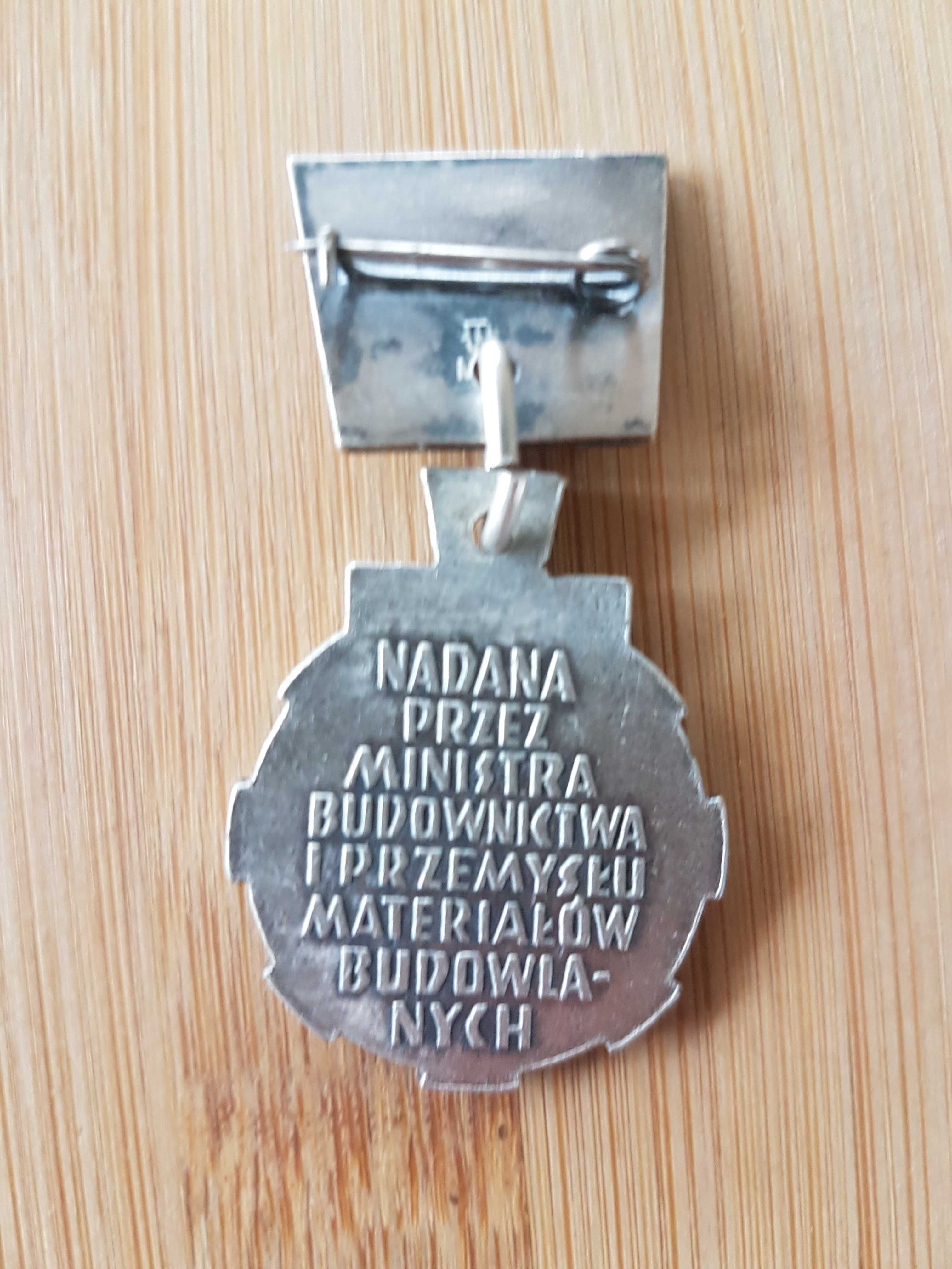 Odznaka PRL Budowniczy Huty Katowice – na cele charytatywne