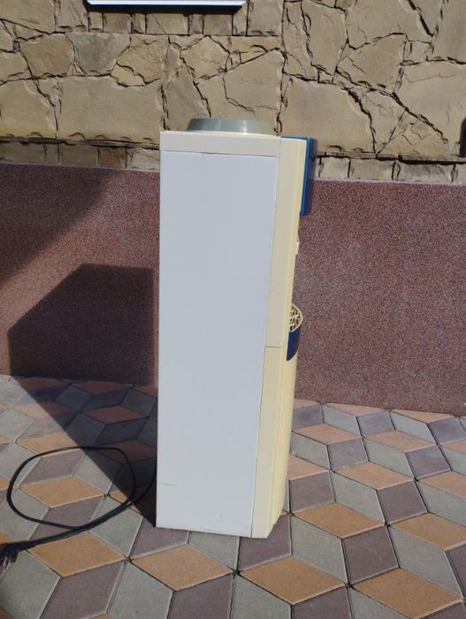 Кулер для води wbf 1000la